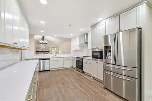 101 Ridge Rd, Manvel, TX 77578 - Photo 6