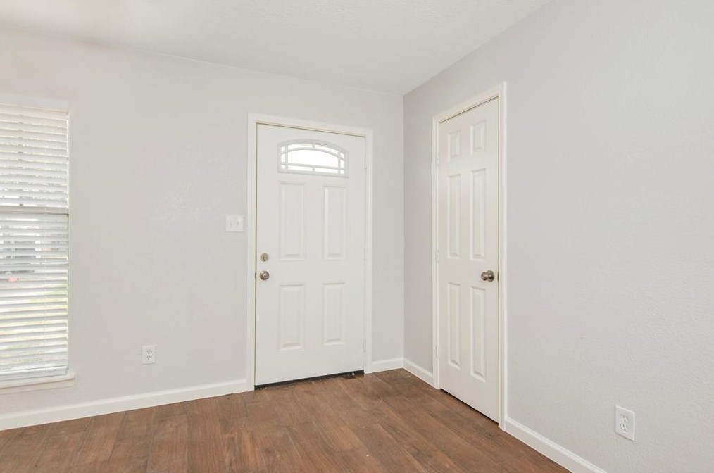 5922 Patridge Dr, Pearland, TX 77584
