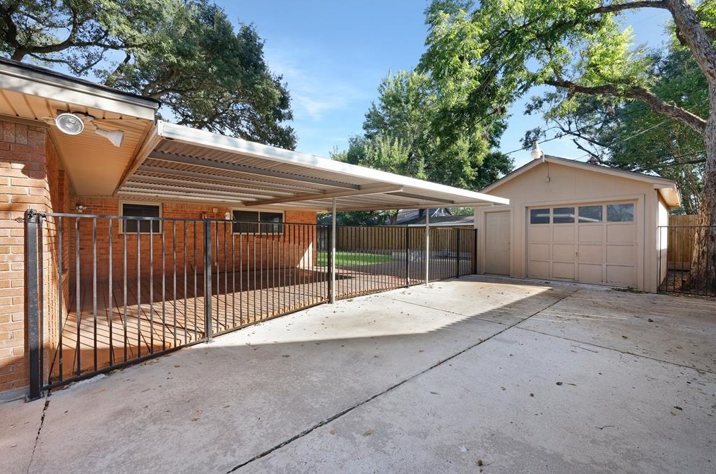 1603 Del Norte St, Houston TX  77018-1422 exterior