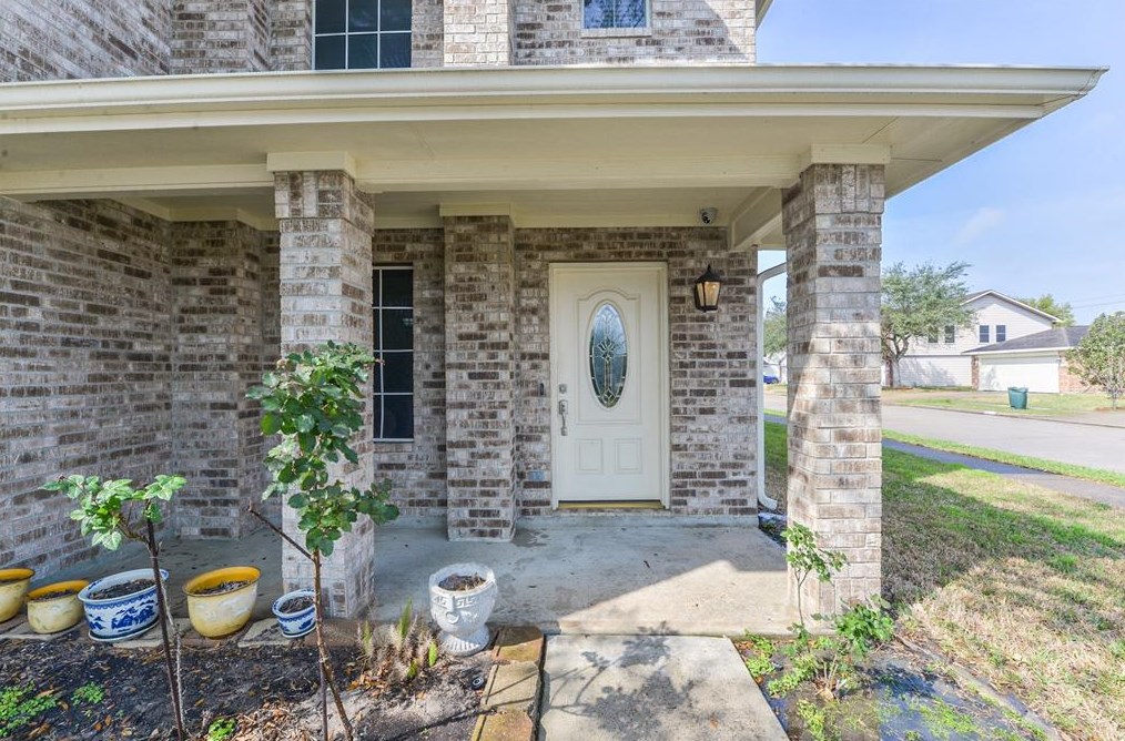 8403 Brickhaven Ln, Houston TX  77083-7805 exterior