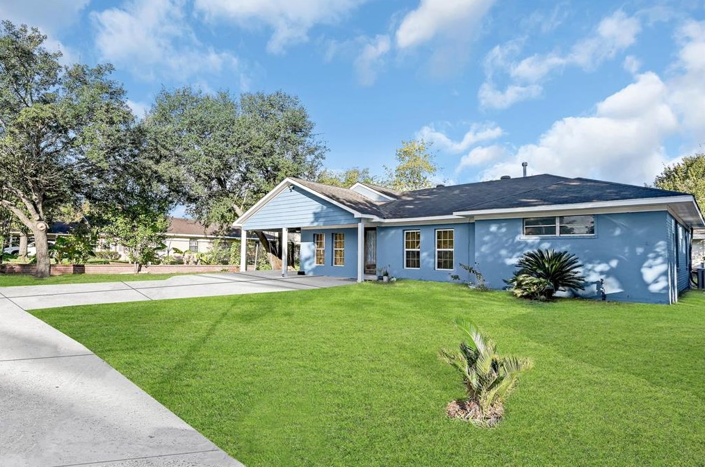 531 E Delz Dr, Houston, TX 77022