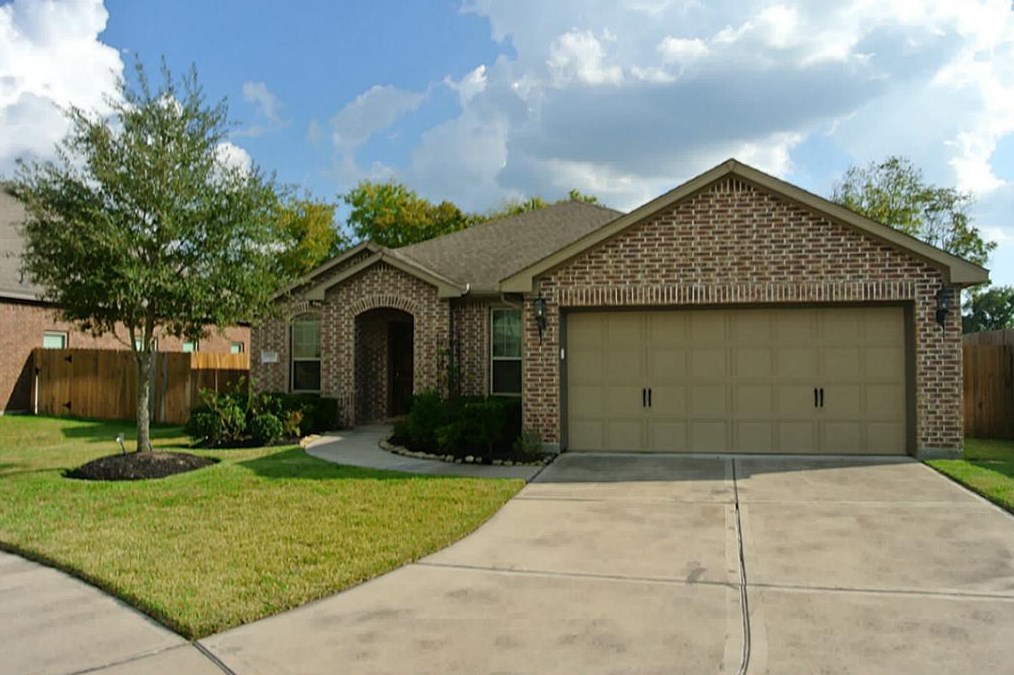 17231 Forest Ridge Pt, Houston, TX 77084