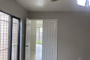 12403 Seaswept Dr, Houston, TX 77071 - Photo 6