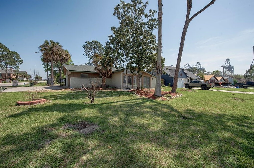3803 Bonita Ln, Morgans Point, TX 77571