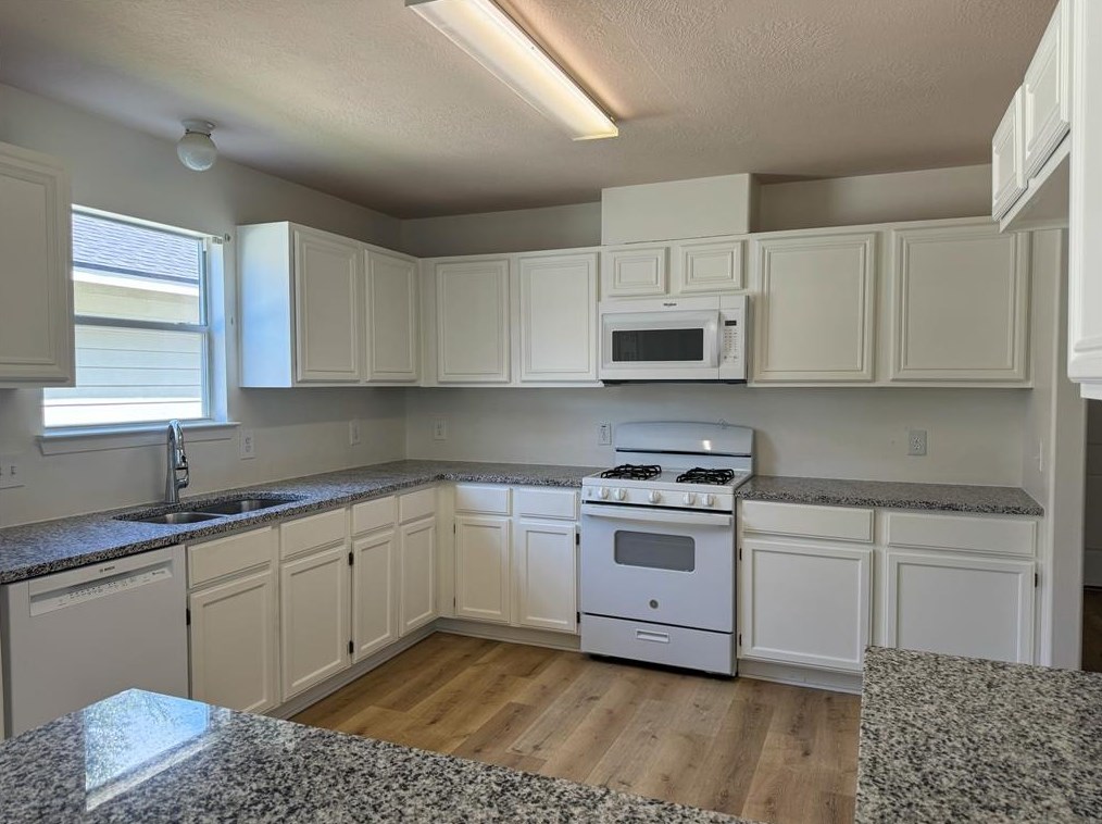 6519 Floral Glen Ln, Katy, TX 77449