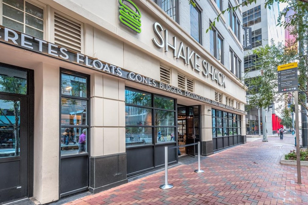 201 Main St, Houston TX  77002-1746 exterior