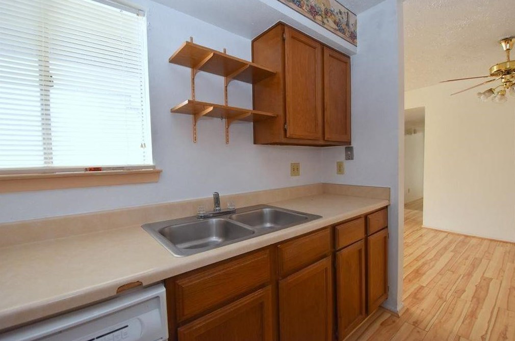 7313 Gulf Fwy Apt 803, Houston, TX 77017