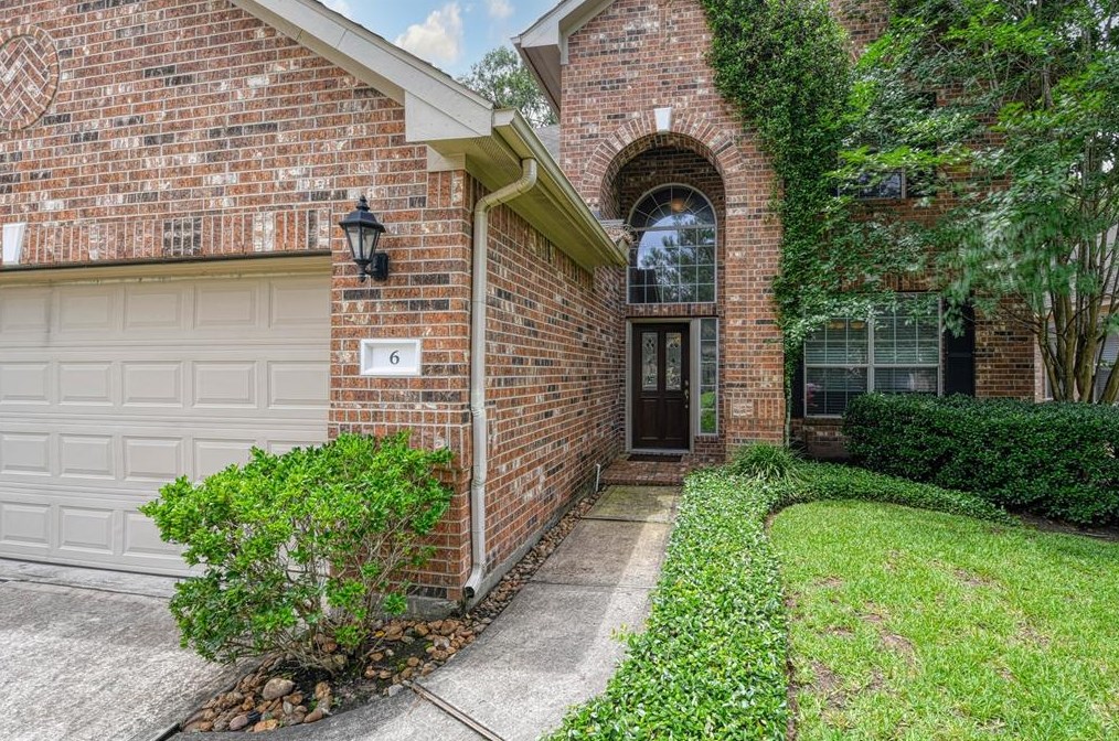 6 Lasting Spring Cir, Spring, TX 77389-4307