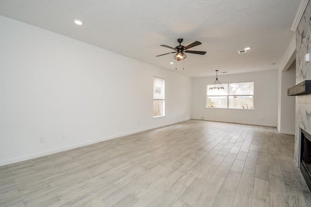 1510 Plumwood Dr, Houston TX  77014-2648 exterior
