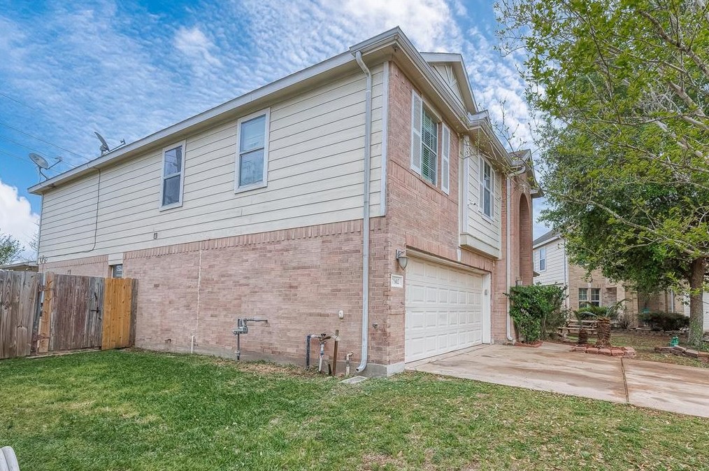 7502 Appleberry Dr, Cypress, TX 77433