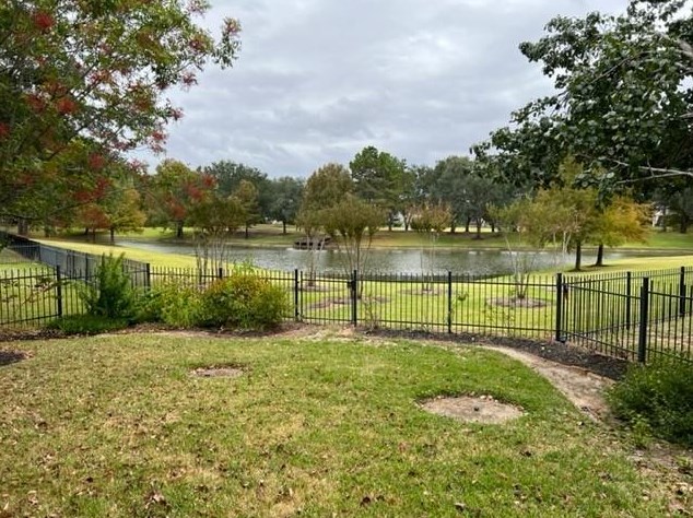 6020 Whispering Lakes Dr, Katy, TX 77493-2282