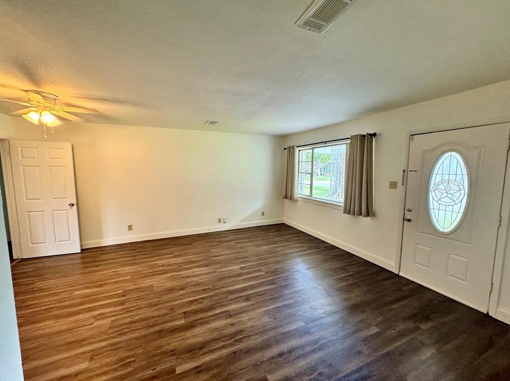 6123 Birdwood Rd, Houston, TX 77074-7523