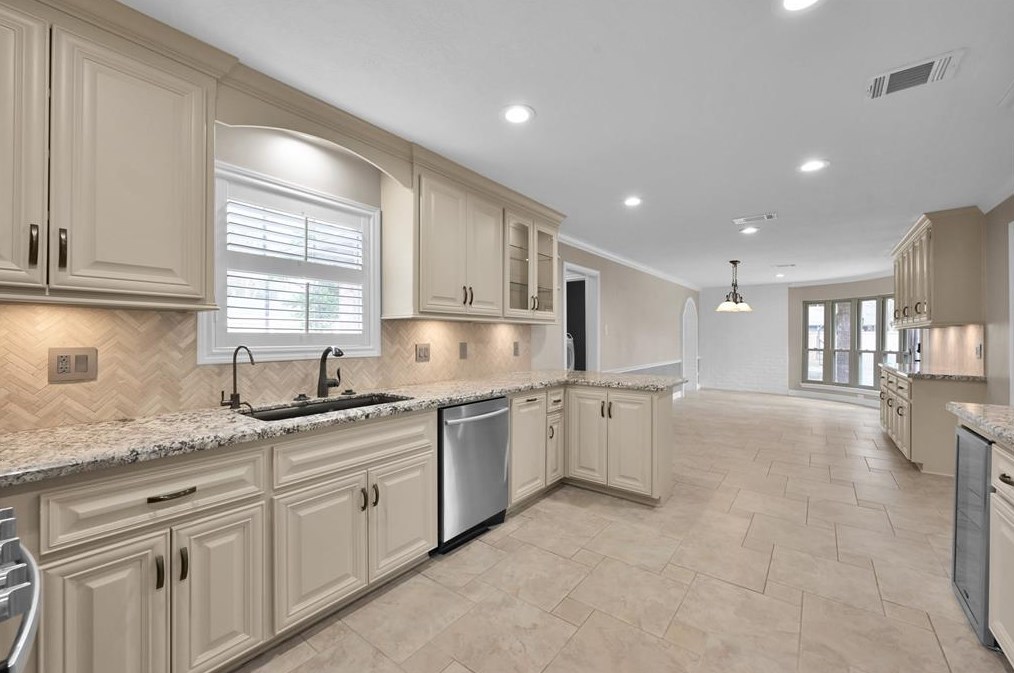 11622 Normont Dr, Houston TX  77070-2951 exterior