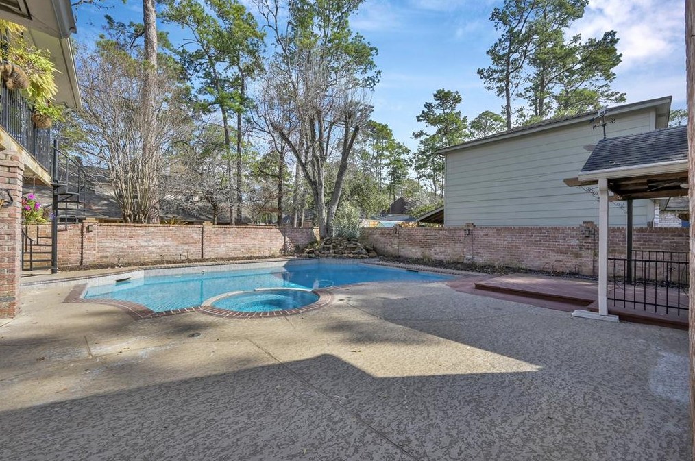11622 Normont Dr, Houston TX  77070-2951 exterior