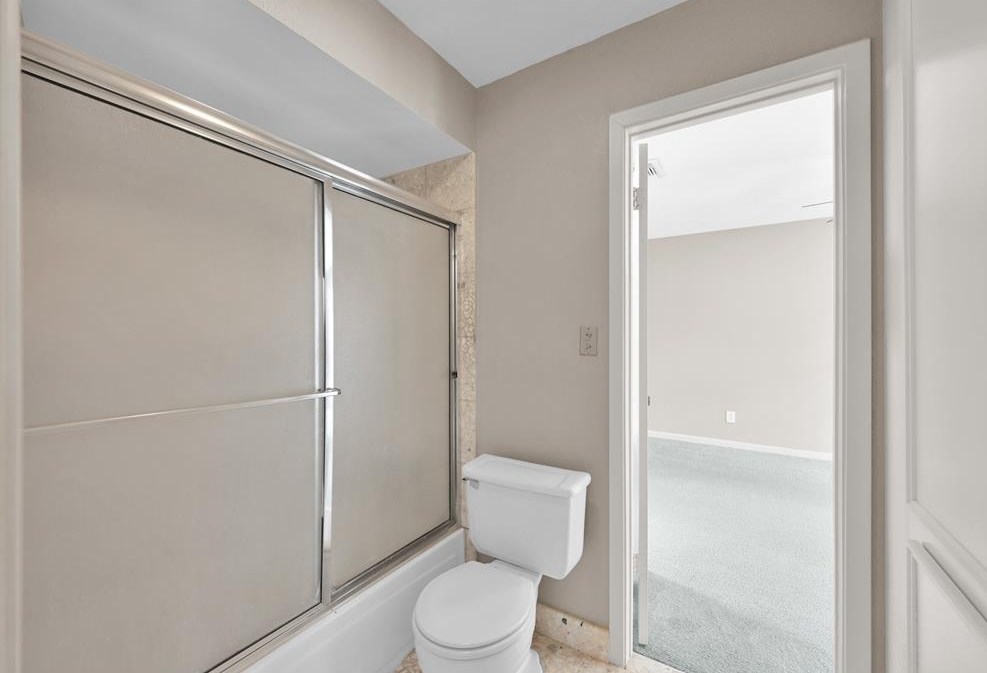 11622 Normont Dr, Houston TX  77070-2951 exterior