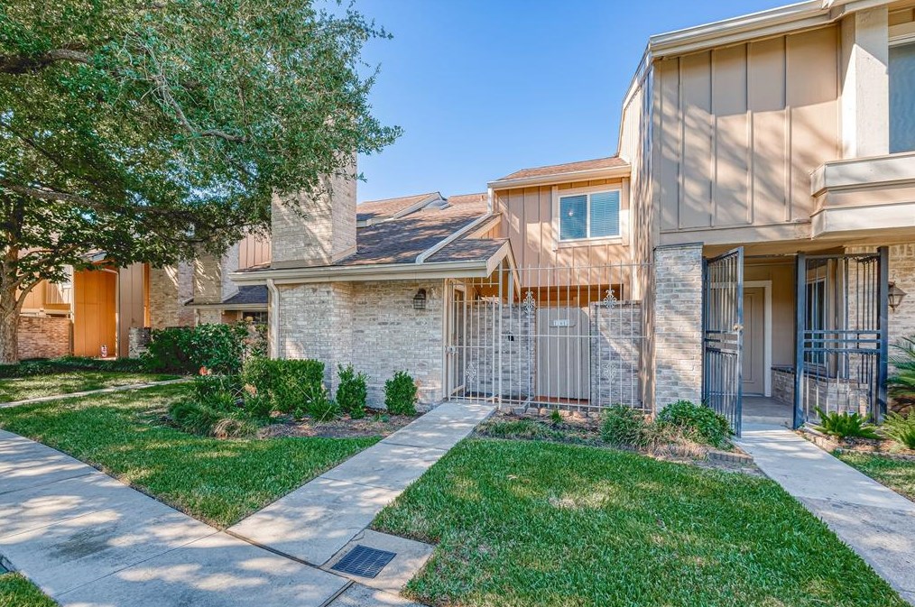 11612 Village Place Dr #336, Houston, TX