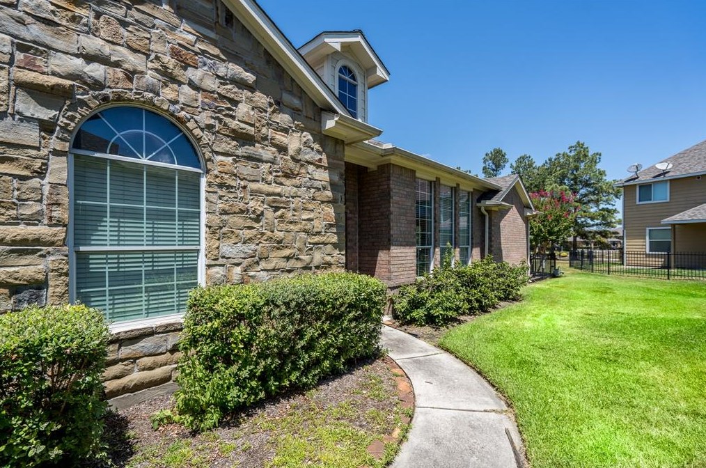 18618 Jaya Loch Ct, Spring TX  77379-5116 exterior