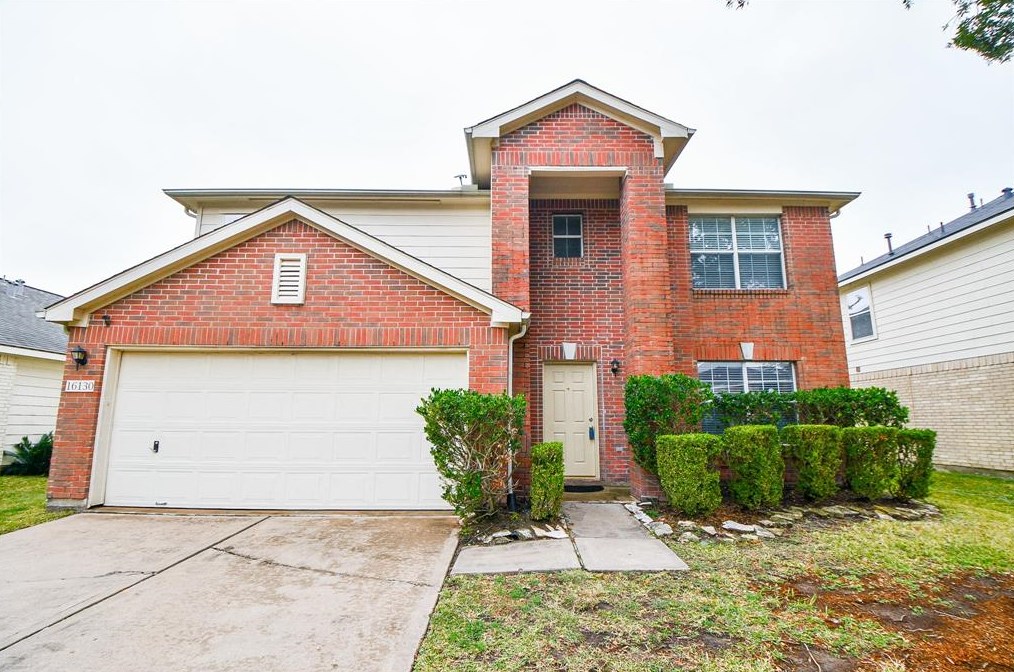 16130 Crooked Arrow Dr, Sugar Land, TX 77498