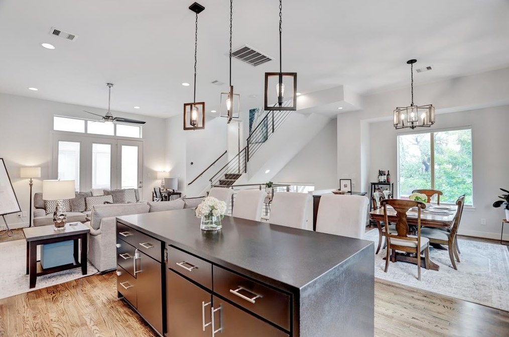 4402 Mount Vernon St, Houston, TX 77006