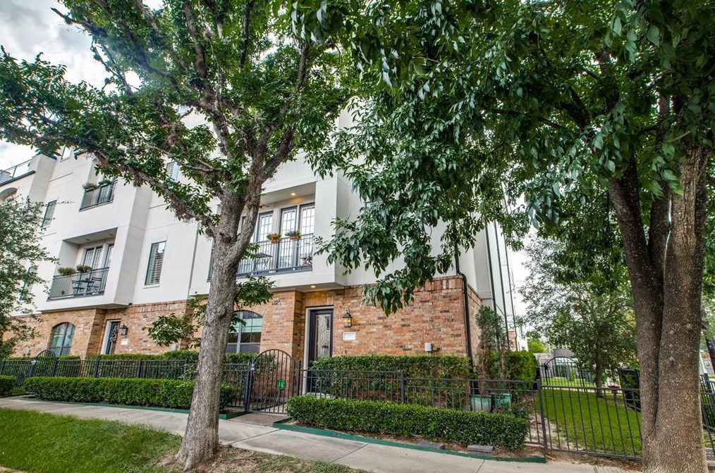 1513 Utah St, Houston TX  77007-3051 exterior