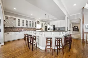 130 Majuro Dr, Tiki Island, TX 77554 - Photo 6