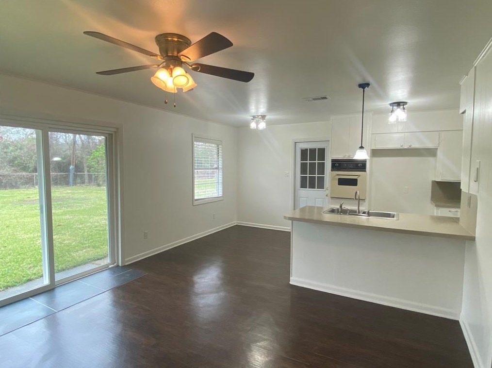 316 Pine St, Richwood, TX 77566