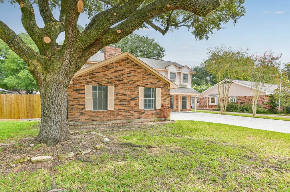 15715 El Camino Real, Houston, TX 77062