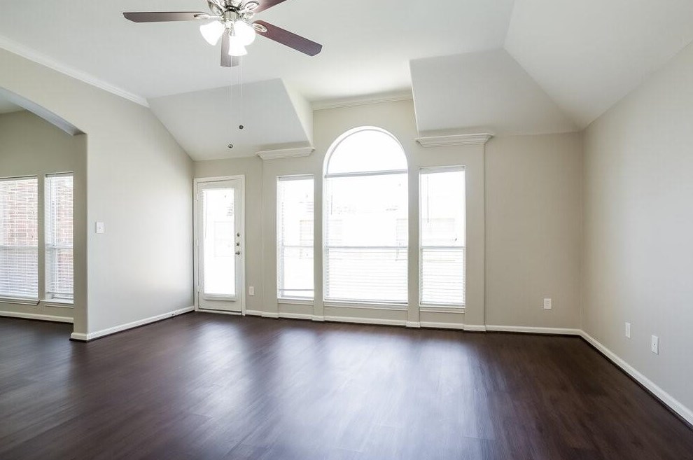 6103 Fairway Manor Ln, Spring TX  77373-4933 exterior
