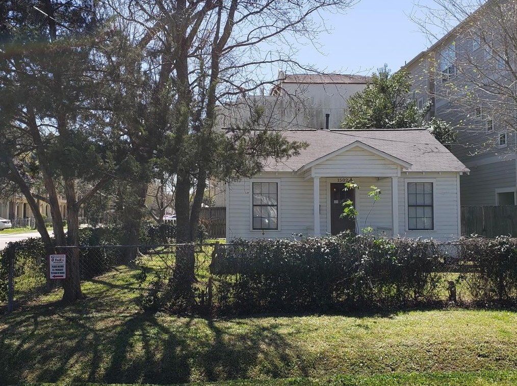 1502 W 24th St, Houston, TX 77008