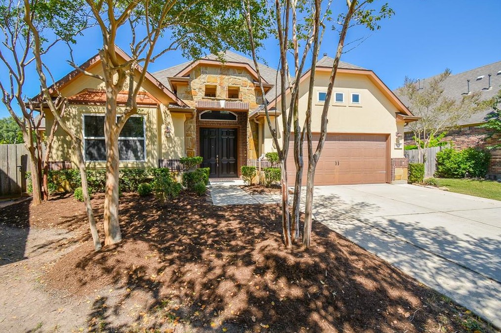6403 Edinburgh Ct, Sugar Land, TX 77479