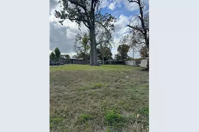 8605 Airline Drive, Houston, TX 77037 - Photo 1