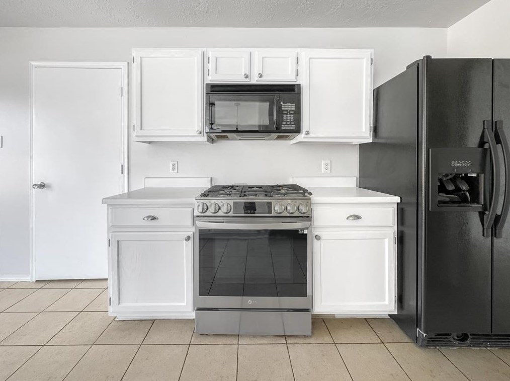 7910 Sundance Ct, Baytown, TX 77521-8397