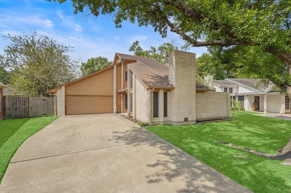 13315 Bexhill Dr, Houston, TX 77065-1100