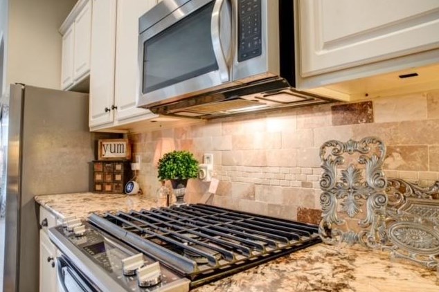 9131 Fernwillow Dr, Spring, TX 77379-5047