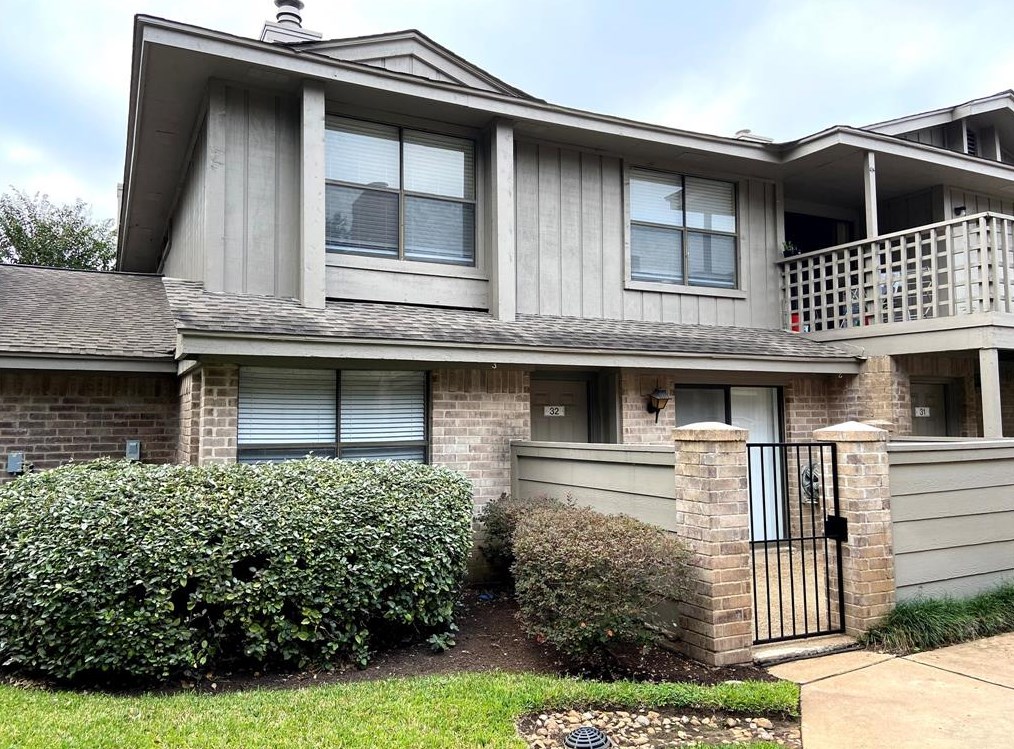 2711 Grants Lake Blvd Apt 32, Sugar Land, TX 77479