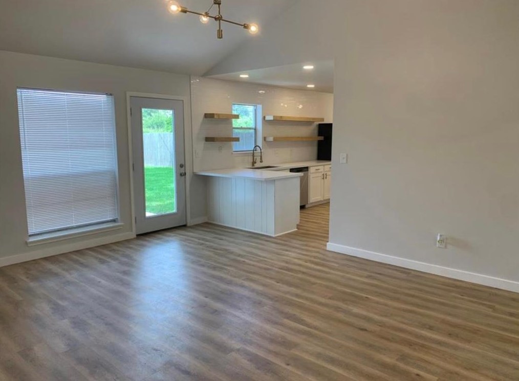 7414 Redding Rd, Houston, TX 77036
