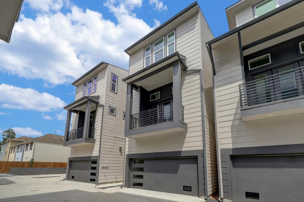 1535 W 24th St #b, Houston, TX 77008