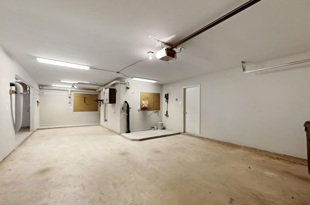 2524 Golfcrest Dr, Houston TX  77089-7021 exterior