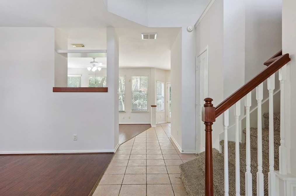 106 Apple Springs Cir, Spring TX  77382-5743 exterior