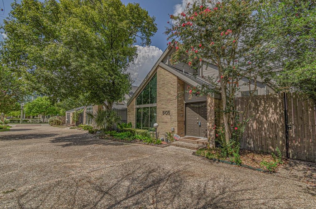 5105 Austin St, Houston, TX 77004