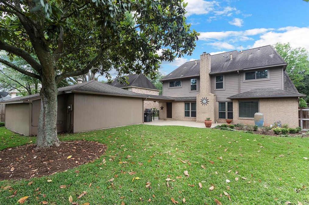 2315 Stephens Grant Dr, Sugar Land TX 77479-2298 exterior