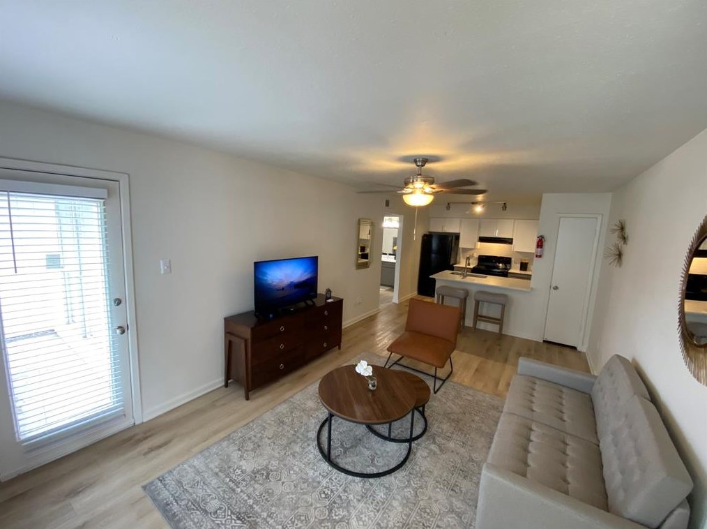 3950 Ashburnham Dr #157, Houston, TX 77082