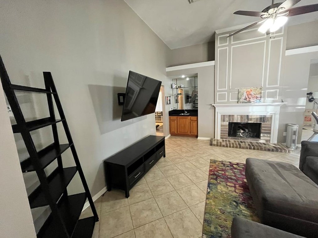 7318 Dogwood Fls Rd, Houston TX  77095-4191 exterior