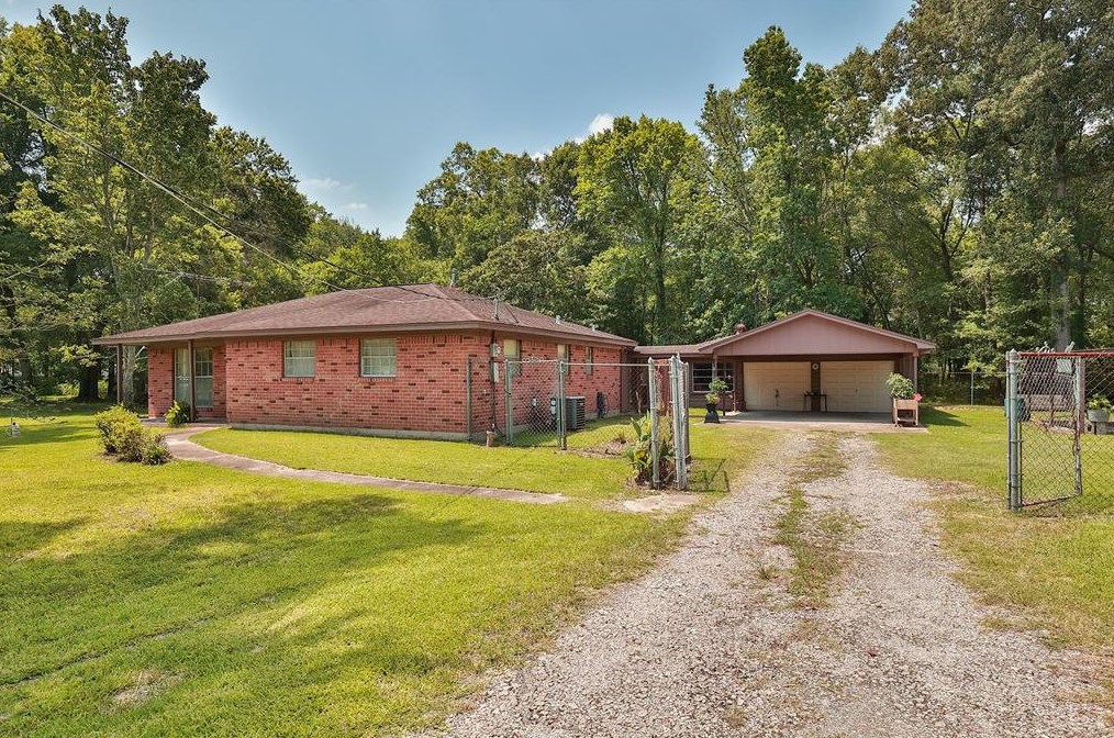 23175 Martin Dr, Porter, TX 77365-5721