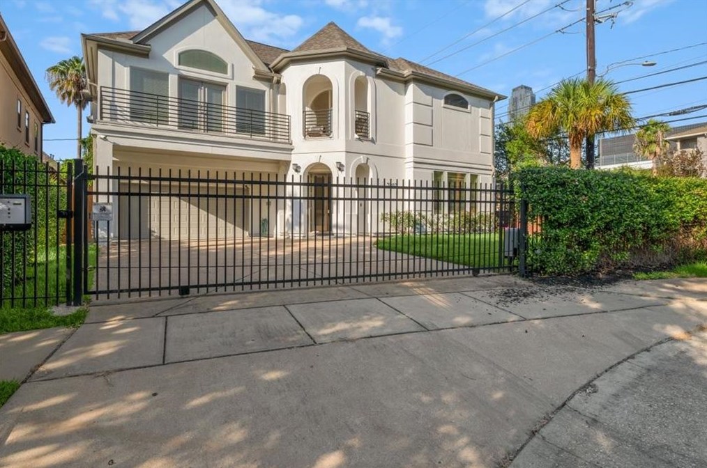 5302 Fairdale Ln, Houston, TX 77056
