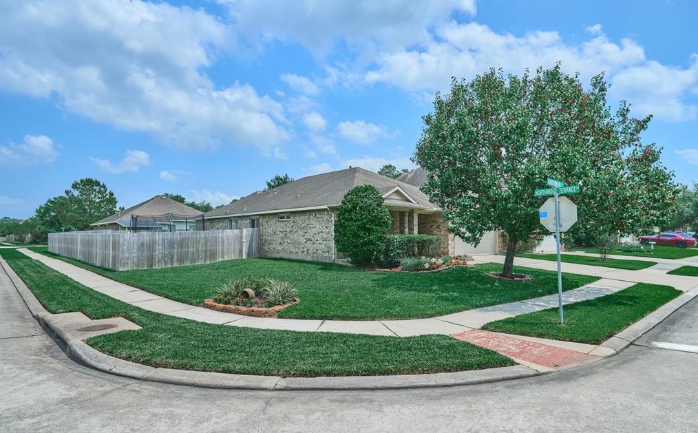 22742 Hearthstone Hill Ln, Spring, TX 77373-6588