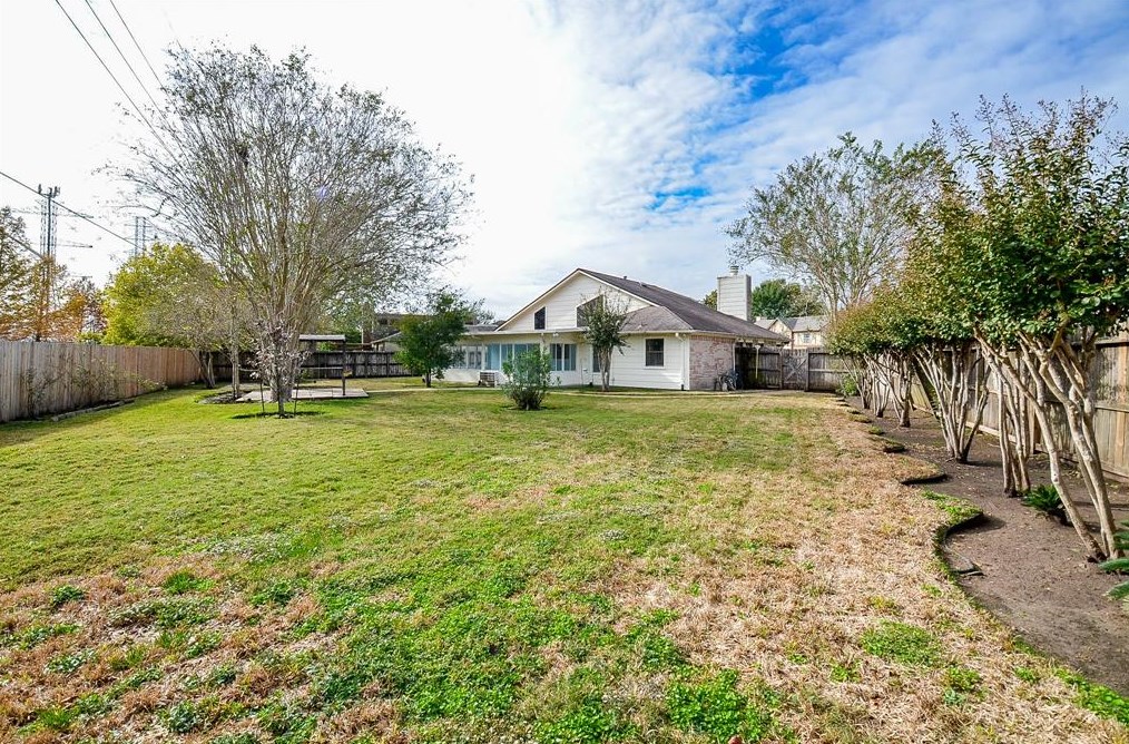 3219 Rangecrest Pl, Sugar Land TX  77479-1924 exterior