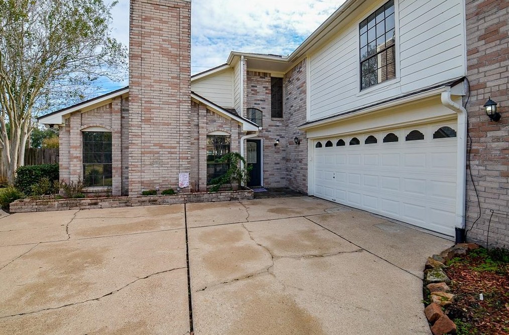 3219 W Rangecrest Pl, Sugar Land, TX 77479