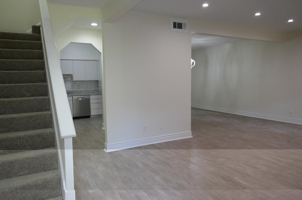 2100 Tanglewilde St Apt 79, Houston, TX 77063