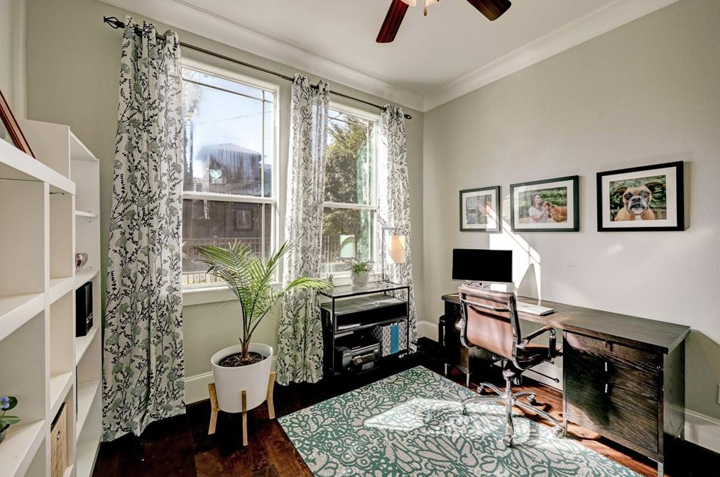 717 10 St, Houston TX  77008-6602 exterior